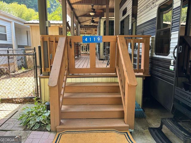 4119 Riverbank Run, Hiawassee, GA 30546