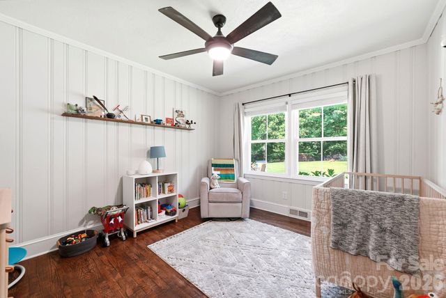 6409 Woodland Circle, Charlotte, NC 28216