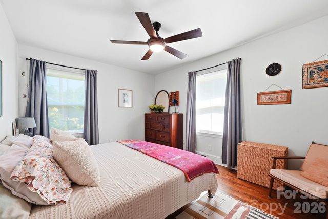 6409 Woodland Circle, Charlotte, NC 28216