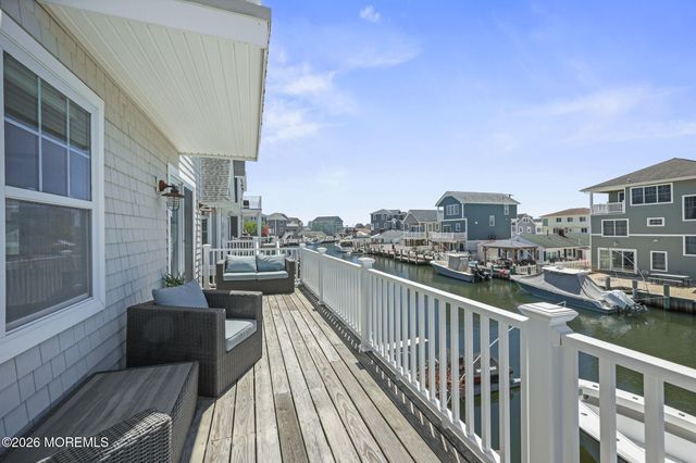 220 Fernwood Drive, Bayville, NJ 08721