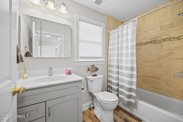 220 Fernwood Drive, Bayville, NJ 08721