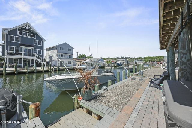 220 Fernwood Drive, Bayville, NJ 08721