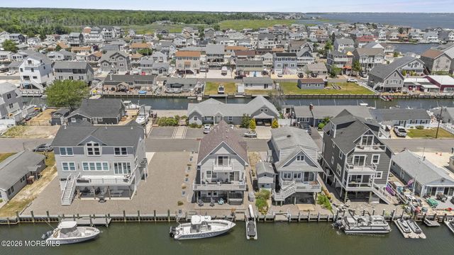 220 Fernwood Drive, Bayville, NJ 08721