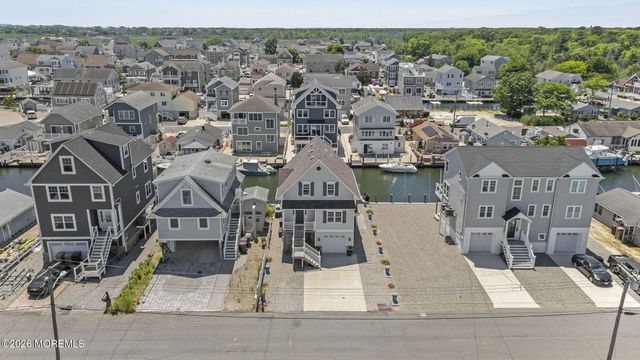 220 Fernwood Drive, Bayville, NJ 08721
