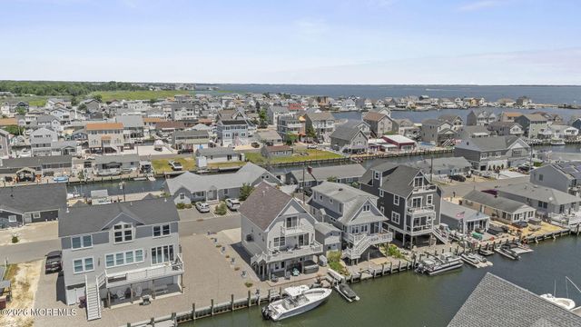 220 Fernwood Drive, Bayville, NJ 08721