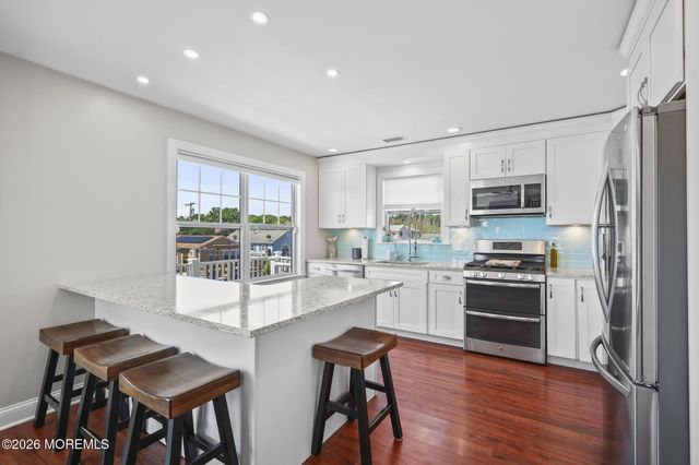 220 Fernwood Drive, Bayville, NJ 08721