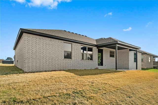 1033 Marquis Avenue, Lowell, AR 72745