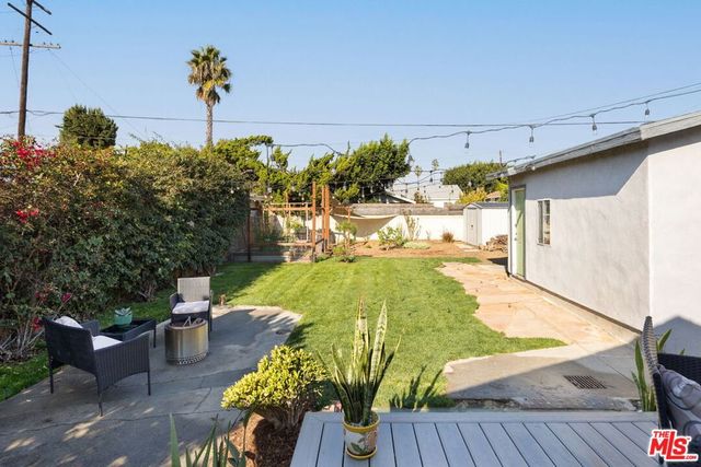 341 E 64th Street, Los Angeles, CA 90003