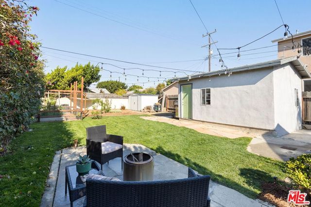 341 E 64th Street, Los Angeles, CA 90003