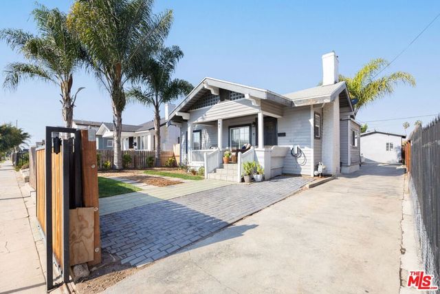 341 E 64th Street, Los Angeles, CA 90003