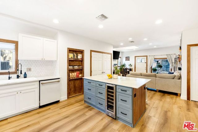 341 E 64th Street, Los Angeles, CA 90003