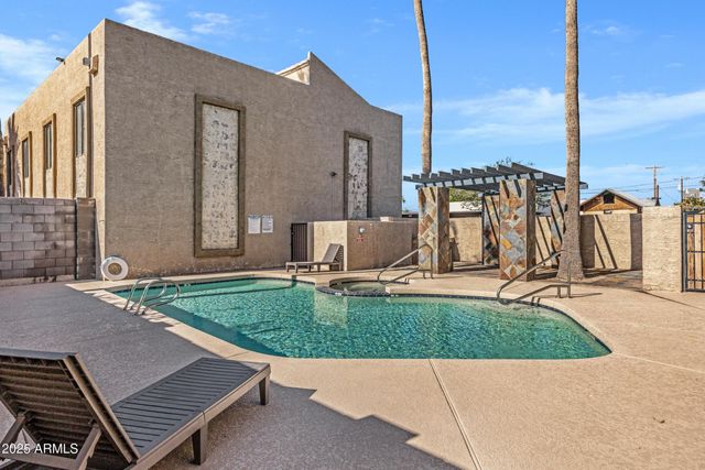 1241 N 48th Street Apt 102, Phoenix, AZ 85008