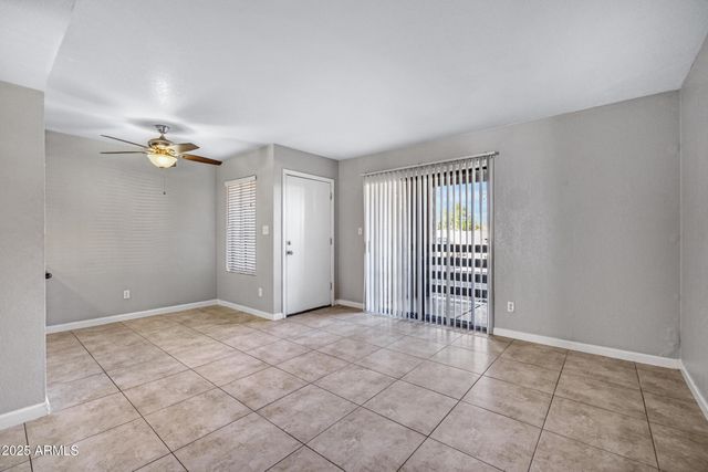 1241 N 48th Street Apt 102, Phoenix, AZ 85008