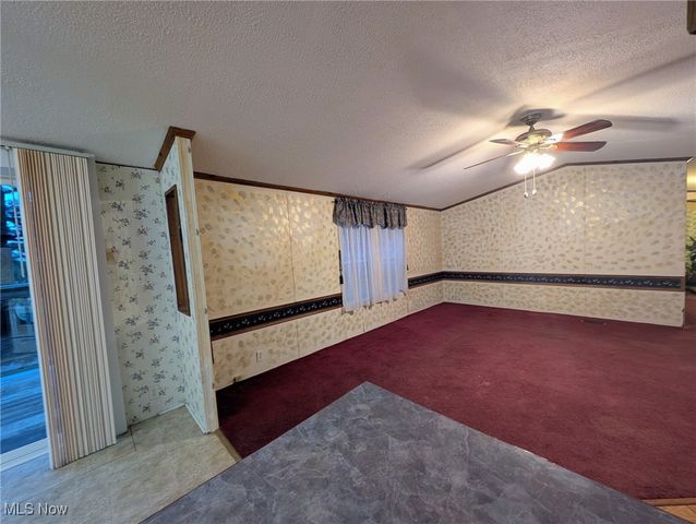 9623 Yoder Road, Sterling, OH 44276