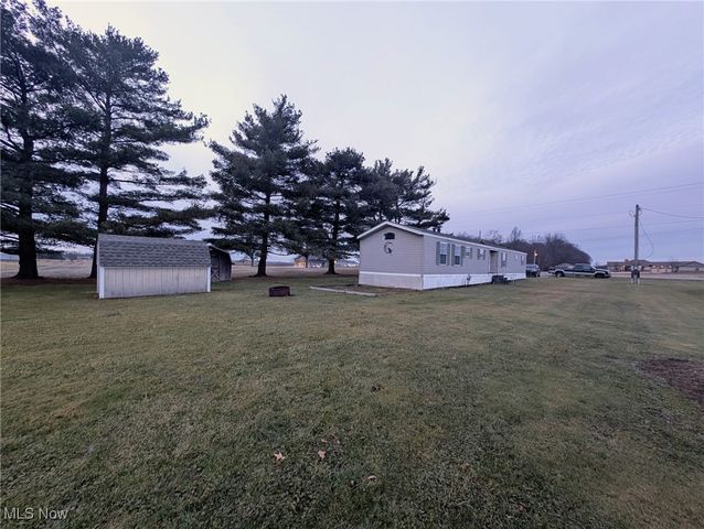 9623 Yoder Road, Sterling, OH 44276