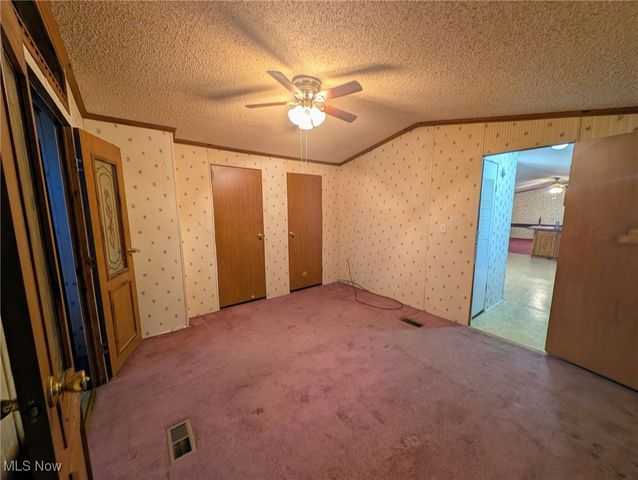 9623 Yoder Road, Sterling, OH 44276