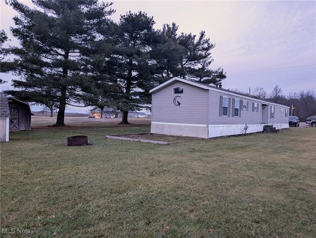 9623 Yoder Road, Sterling, OH 44276