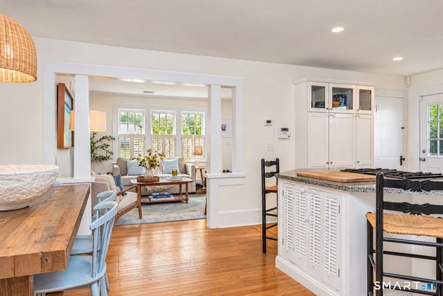 14 Park Lane, Norwalk, CT 06851