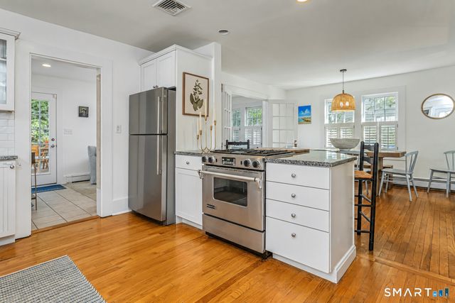 14 Park Lane, Norwalk, CT 06851