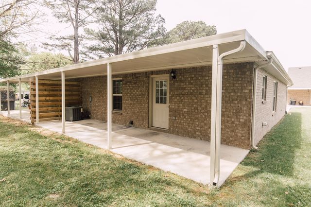 270 Hunt St, Manchester, TN 37355