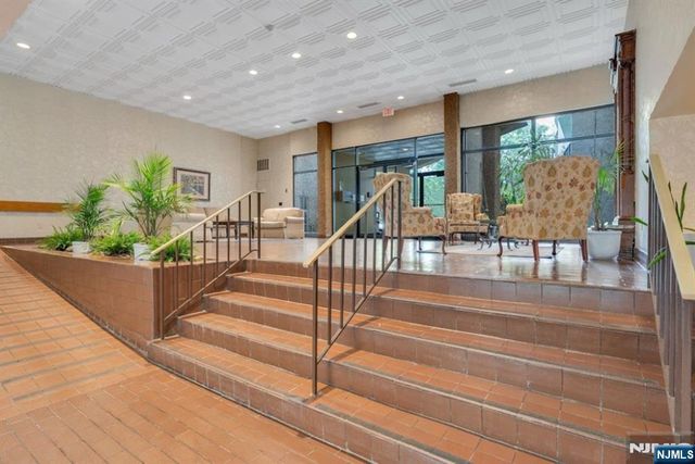 521 Piermont Avenue 417A, River Vale, NJ 07675