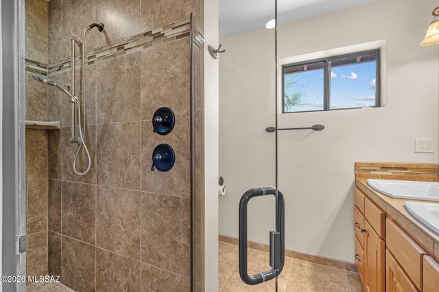 5775 N 1st Avenue, Tucson, AZ 85718
