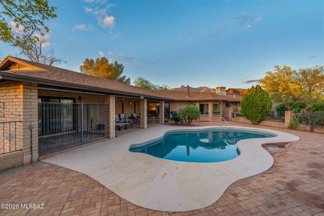 5775 N 1st Avenue, Tucson, AZ 85718