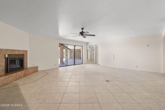 5775 N 1st Avenue, Tucson, AZ 85718