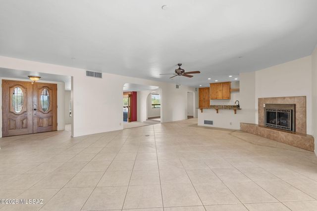 5775 N 1st Avenue, Tucson, AZ 85718