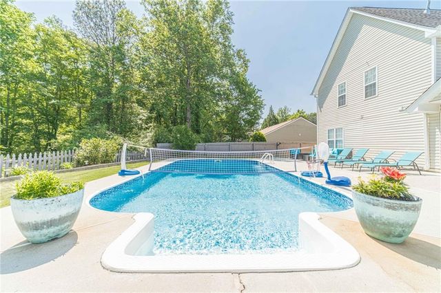1365 Heatherton Road, Dacula, GA 30019