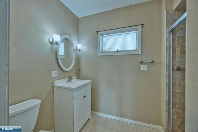 411 9th Street NW, Chisholm, MN 55719