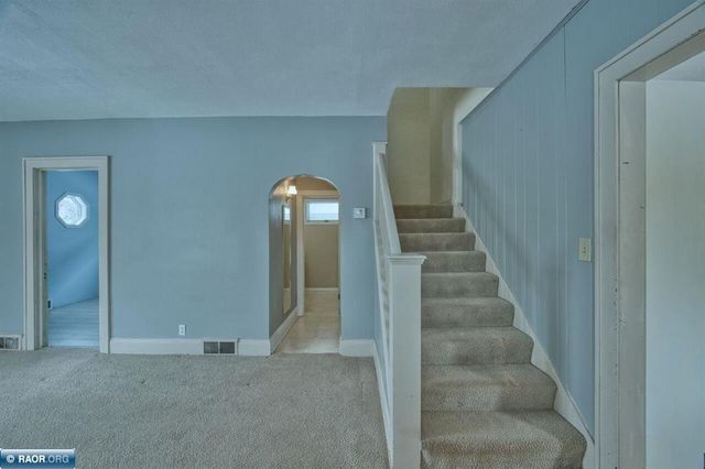 411 9th Street NW, Chisholm, MN 55719