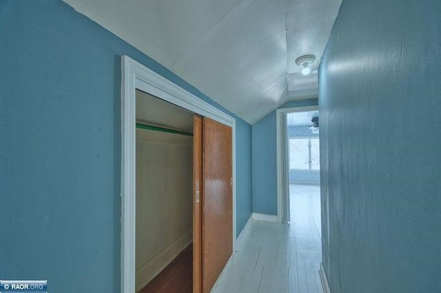 411 9th Street NW, Chisholm, MN 55719