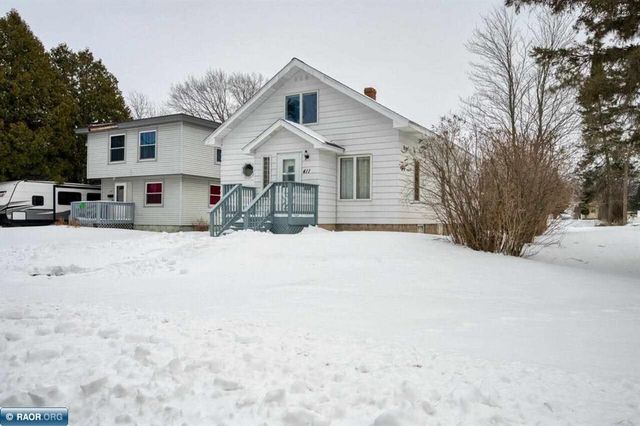 411 9th Street NW, Chisholm, MN 55719