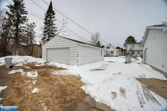 411 9th Street NW, Chisholm, MN 55719