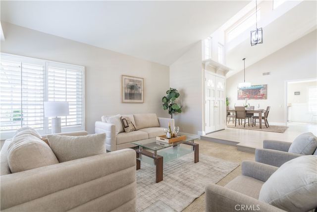 9 Delamesa W, Irvine, CA 92620