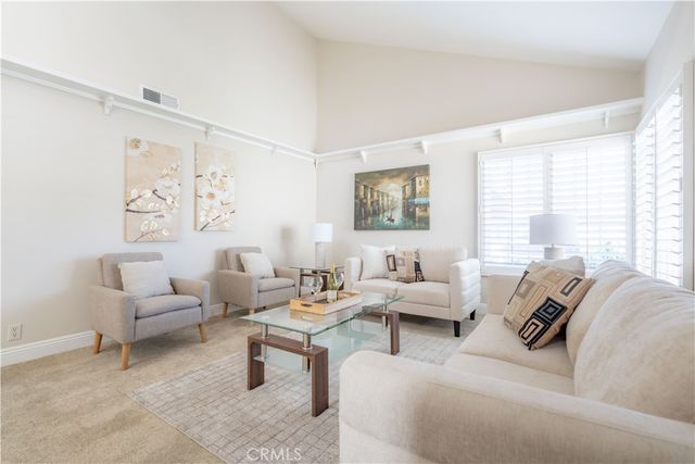 9 Delamesa W, Irvine, CA 92620