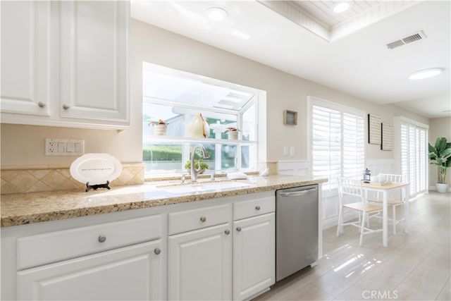9 Delamesa W, Irvine, CA 92620