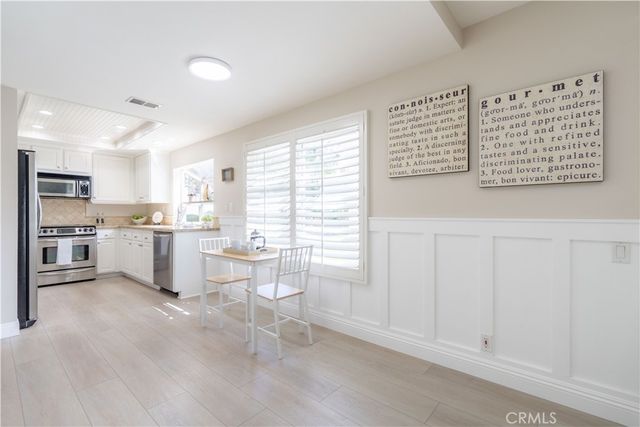 9 Delamesa W, Irvine, CA 92620