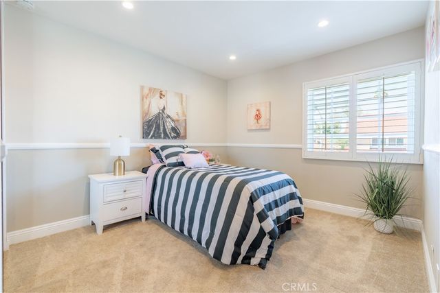 9 Delamesa W, Irvine, CA 92620