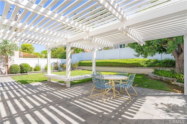 9 Delamesa W, Irvine, CA 92620