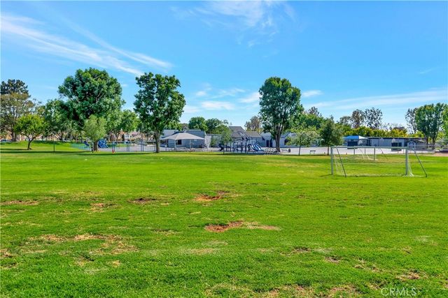 9 Delamesa W, Irvine, CA 92620