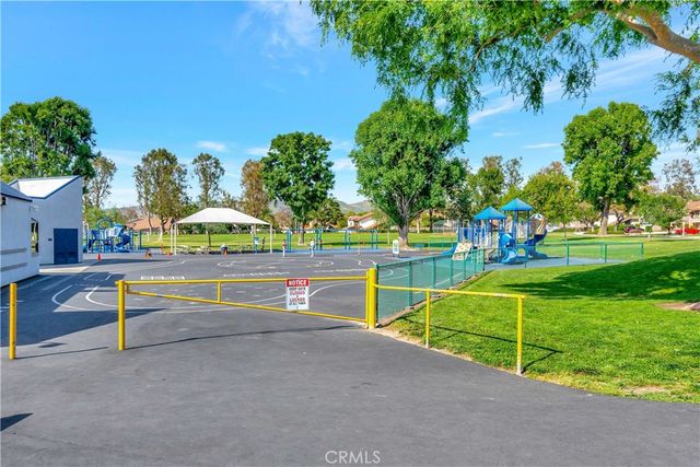 9 Delamesa W, Irvine, CA 92620