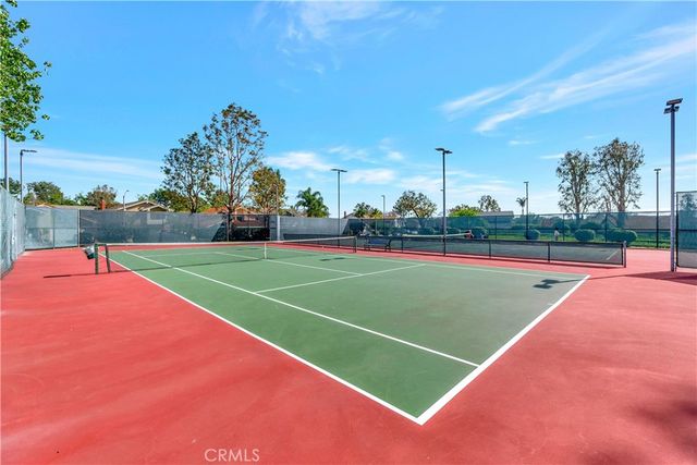 9 Delamesa W, Irvine, CA 92620