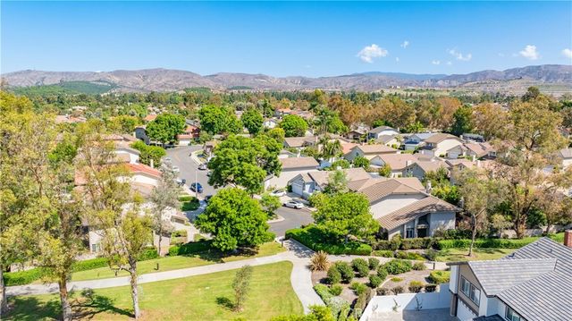 9 Delamesa W, Irvine, CA 92620