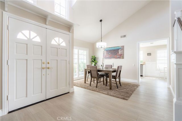 9 Delamesa W, Irvine, CA 92620