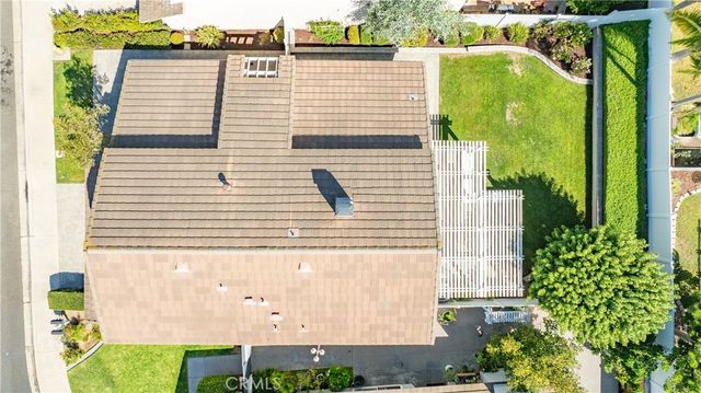 9 Delamesa W, Irvine, CA 92620