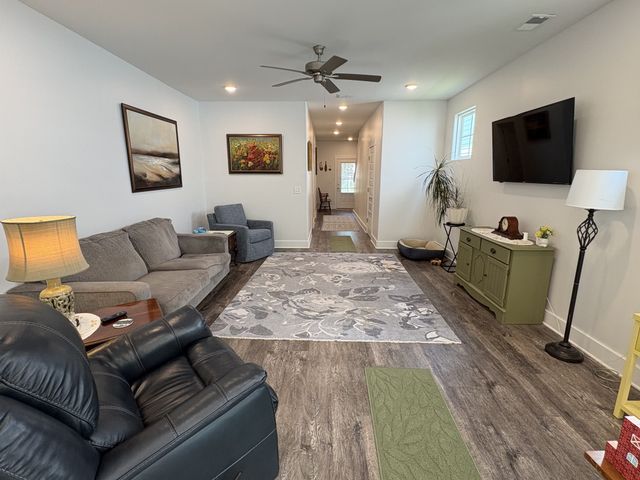 2107 Barringer Ln, Murfreesboro, TN 37128