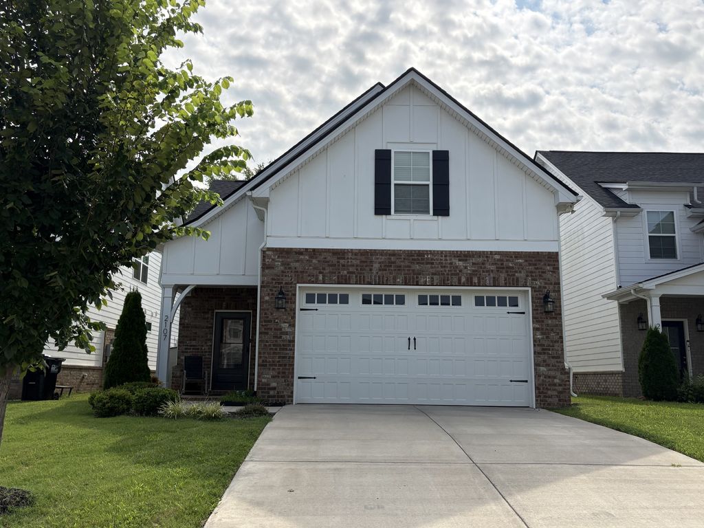 2107 Barringer Ln, Murfreesboro, TN 37128