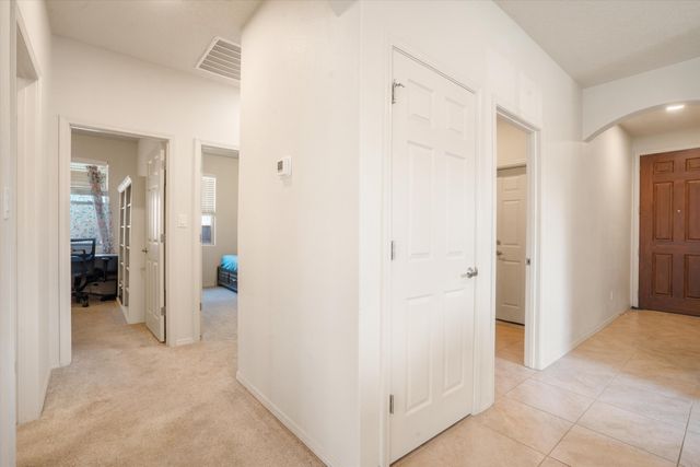 4302 Golden Eagle Court NE, Rio Rancho, NM 87144